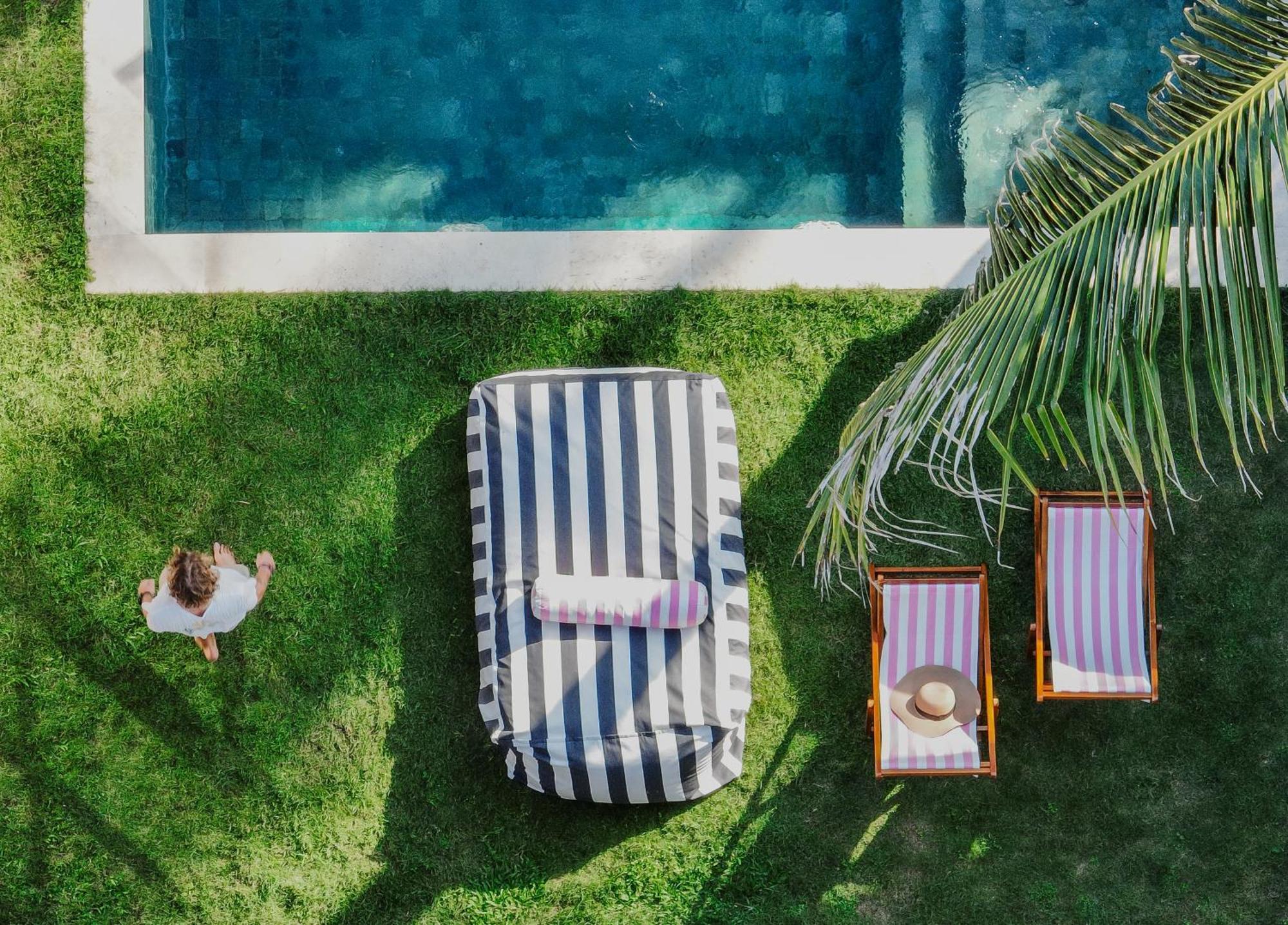 Loop Villas Kuta  Exteriör bild
